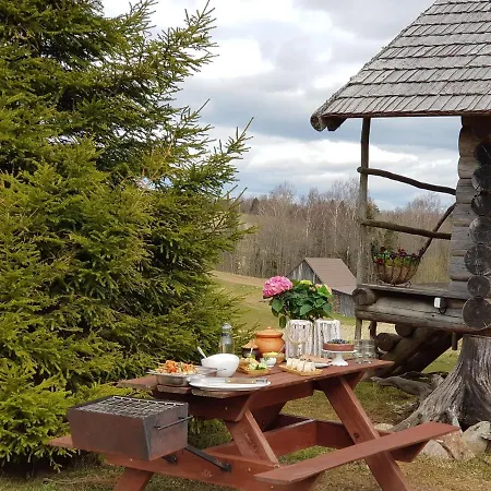 Hostel Uhtjaerve Uergoru Noiariik