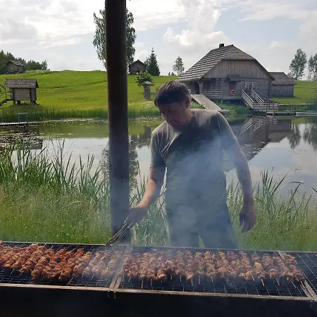 Uhtjaerve Uergoru Noiariik Hostel