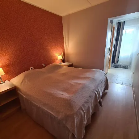 Uhtjaerve Uergoru Noiariik * Antsla