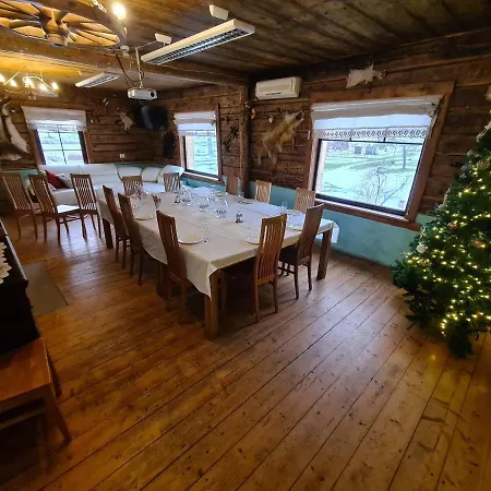 Uhtjärve ürgoru Nõiariik Hostal Antsla