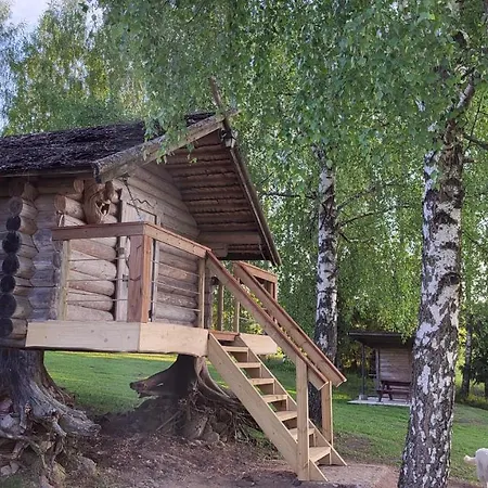 Uhtjaerve Uergoru Noiariik Hostel *