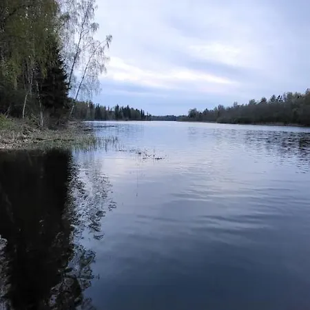 Hostel Uhtjaerve Uergoru Noiariik