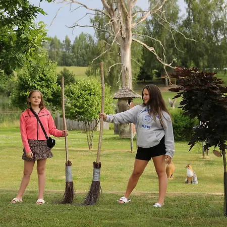 Uhtjaerve Uergoru Noiariik Hostel