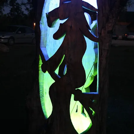 Hostel Uhtjaerve Uergoru Noiariik