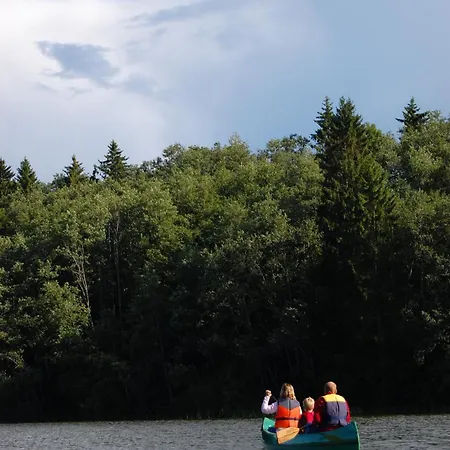 Uhtjaerve Uergoru Noiariik Hostel