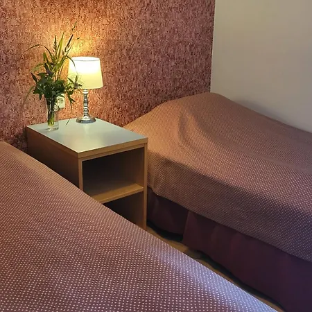 Uhtjaerve Uergoru Noiariik * Antsla