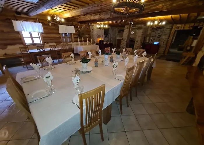 Uhtjaerve Uergoru Noiariik Hostel