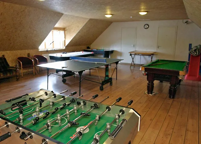 Hostel Uhtjaerve Uergoru Noiariik *