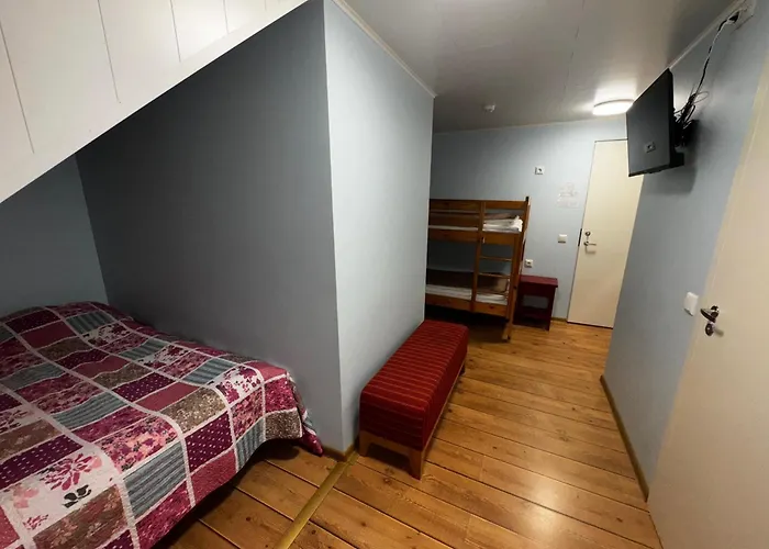 Uhtjaerve Uergoru Noiariik *