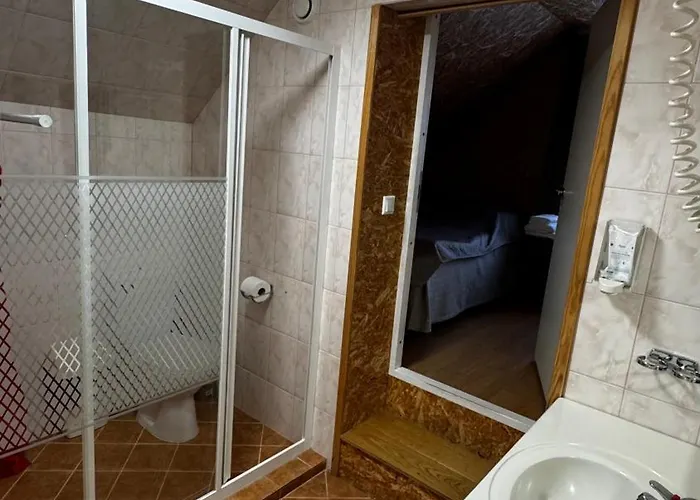 Uhtjaerve Uergoru Noiariik *