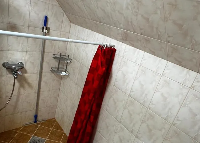 Uhtjaerve Uergoru Noiariik Antsla