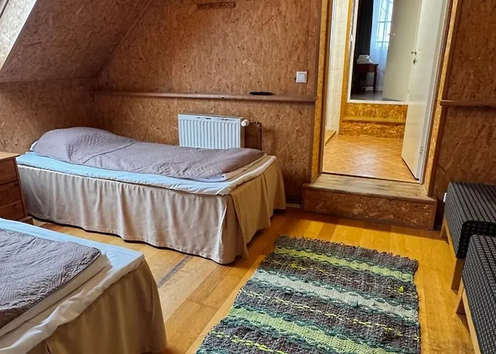 Uhtjaerve Uergoru Noiariik Hostel Antsla