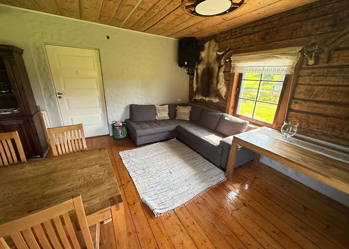 Hostel Uhtjaerve Uergoru Noiariik Antsla