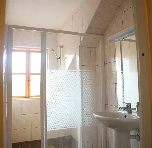 Uhtjaerve Uergoru Noiariik